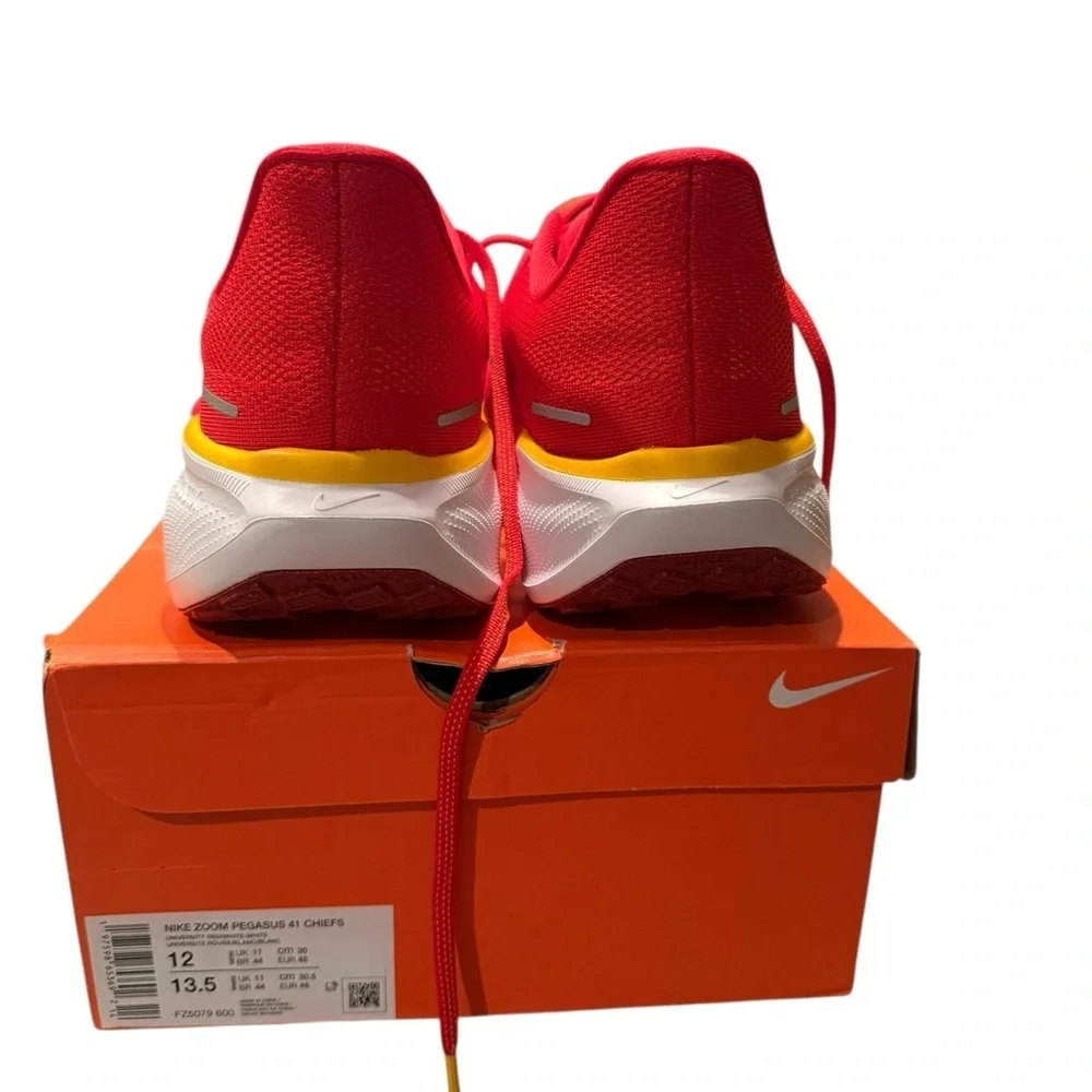 Men’s Nike Air Zoom Pegasus 41 Kansas City Chiefs running shoes. NWT